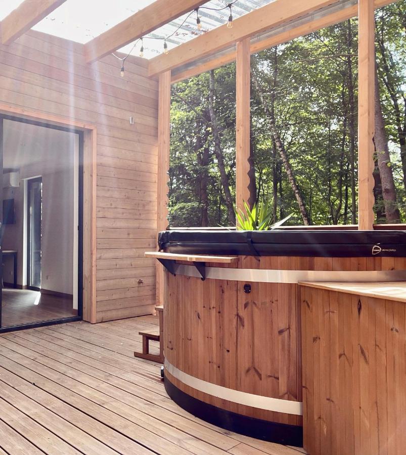 Madame Imagine, Lodges & Spa Épinal Exterior foto